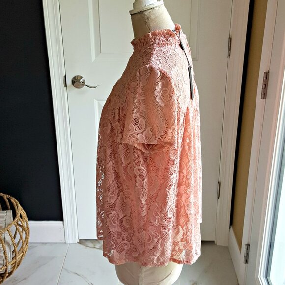 NWT! ROMANTIC Lace BLOUSE So FEM SZ XL - Picture 2 of 4